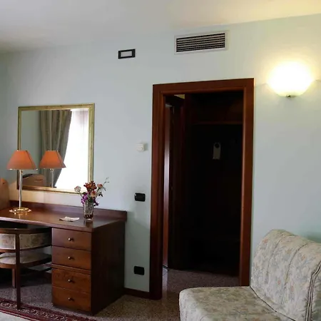 Отель Bracco 3*