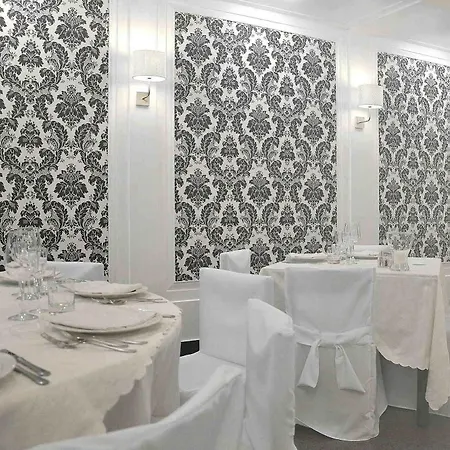 Отель Bracco 3*